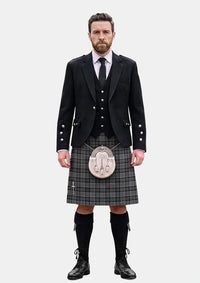 Traditional_Scott_Black_and_Grey_Tartan_Kilt_and_Argyle_Jacket_Kilt_Outfits_front_image