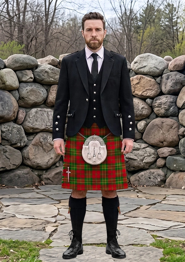 Traditional_Spice_Apple_Tartan_5314_Kilt_and_Argyle_Jacket_Kilt_Outfit_front_image