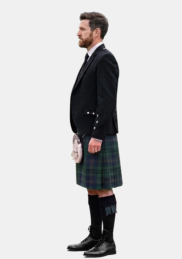Traditional_Walker_Hunting_Tartan_2069_Kilt_and_Argyle_Jacket_Kilt_Outfits_left_image