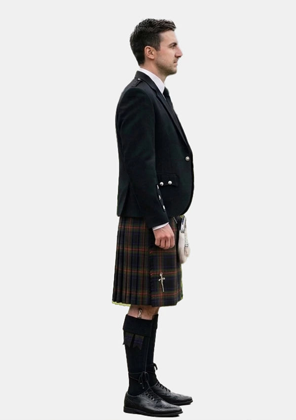 Traditional_Watt_Tartan_4210_Kilt_and_Argyle_Jacket_Kilt_Outfits_right_image