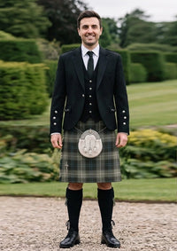 Traditional_Weathered_Patriot_tartan_Kilt_and_Argyle_Jacket_Kilt_Outfit_front_image