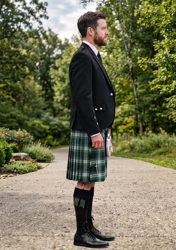 Traditional_Wells_Ancient_Tartan_Kilt_and_Argyle_Jacket_Kilt_Outfit_right_image