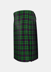 Traditional_Wilsons_No064_2_Tartan_1043_kilt_left_image_with_pleated_design_and_adjustable_buckles_for_men