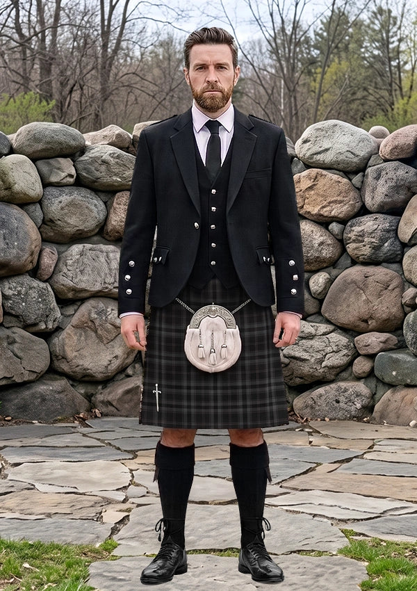 Traditional_Witches_Blood_The_11495_Kilt_and_Argyle_Jacket_Kilt_Outfit_front_image