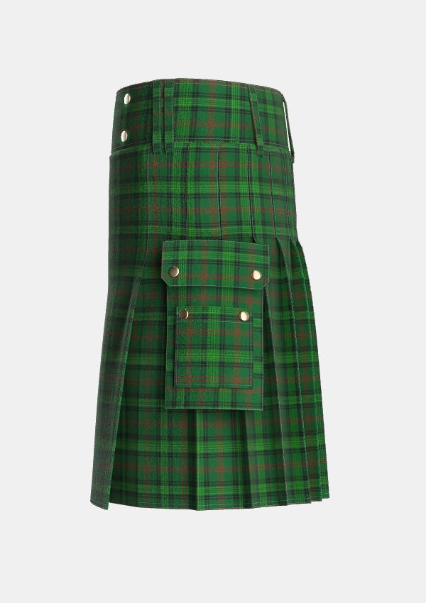 Utility_Ross_Hunting_2_Tartan_756_kilt_left_image_with_pleated_design_and_adjustable_buckles_for_men