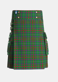 Utility_Shaw_of_Tordarroch_Green_Hunting_Tartan_318_kilt_front_image_with_pleated_design_and_adjustable_buckles_for_men